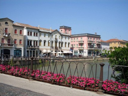 Un itinerario originale per un'arte impareggiabile : Adria città della ghisa d'arte