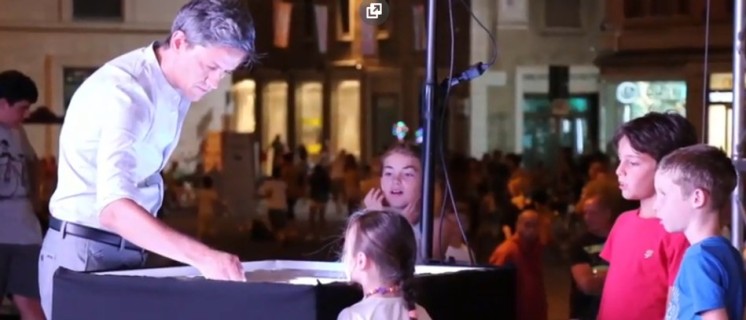 La magia della Sand Art al Teatro B.C. Ferrini per Grandi e Piccini