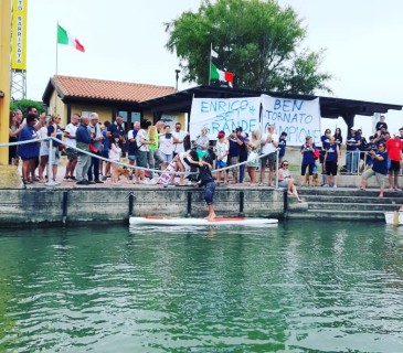 Enrico Penini completa la traversata dell'Adriatico in Sup: 100 km in solitaria