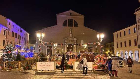 La città si prepara alle festività con l'evento Adria di Natale